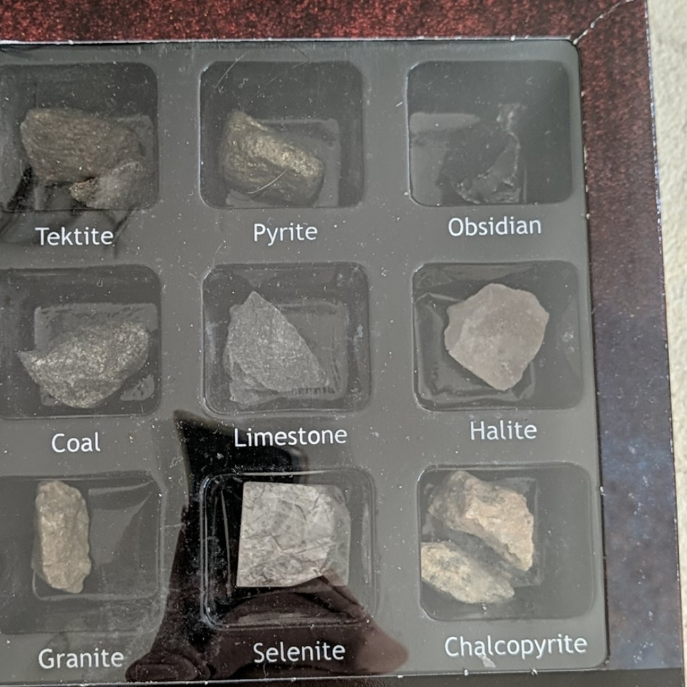 Deadly Rocks book - Picture 3 of 5